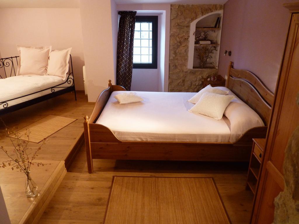 B&B Mas Coquells Habitacion Genover Vilanant Exterior photo