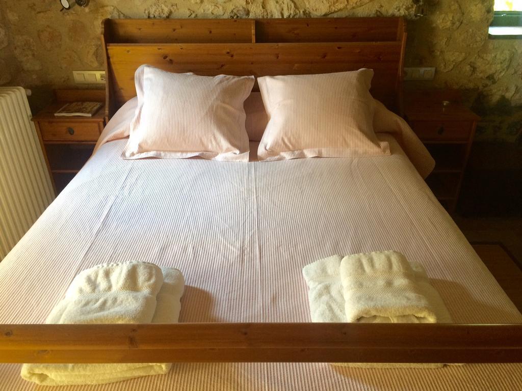 B&B Mas Coquells Habitacion Genover Vilanant Exterior photo